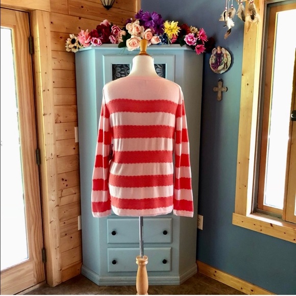 TOMMY HILFIGER Sweater. NEW w/Taga. Super SOFT! - Picture 4 of 7